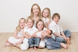 Julie Cole Family Mabels Labels Julie Cole, Mabels Labels, Flying With Kids, tips for flying with a large family