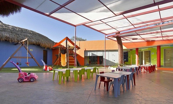 grand palladium vallarta baby club, resorts with baby clubs, mexico resorts with baby clubs, puerto vallarta resorts with baby clubs